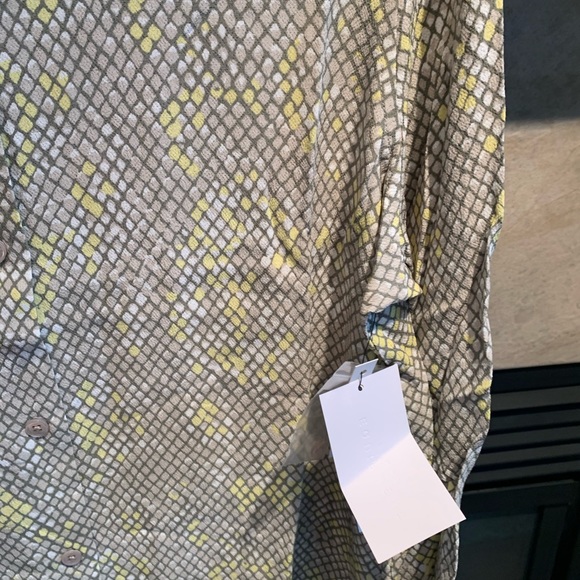 Geo printer blouse - Picture 7 of 9